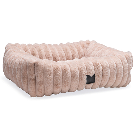 Designed by Lotte Kattenmand Reza Roze